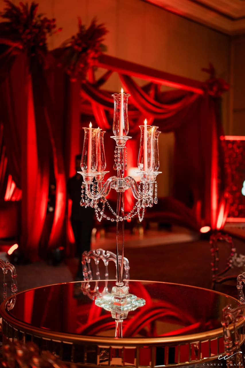 Red Vision wedding decor photo 4